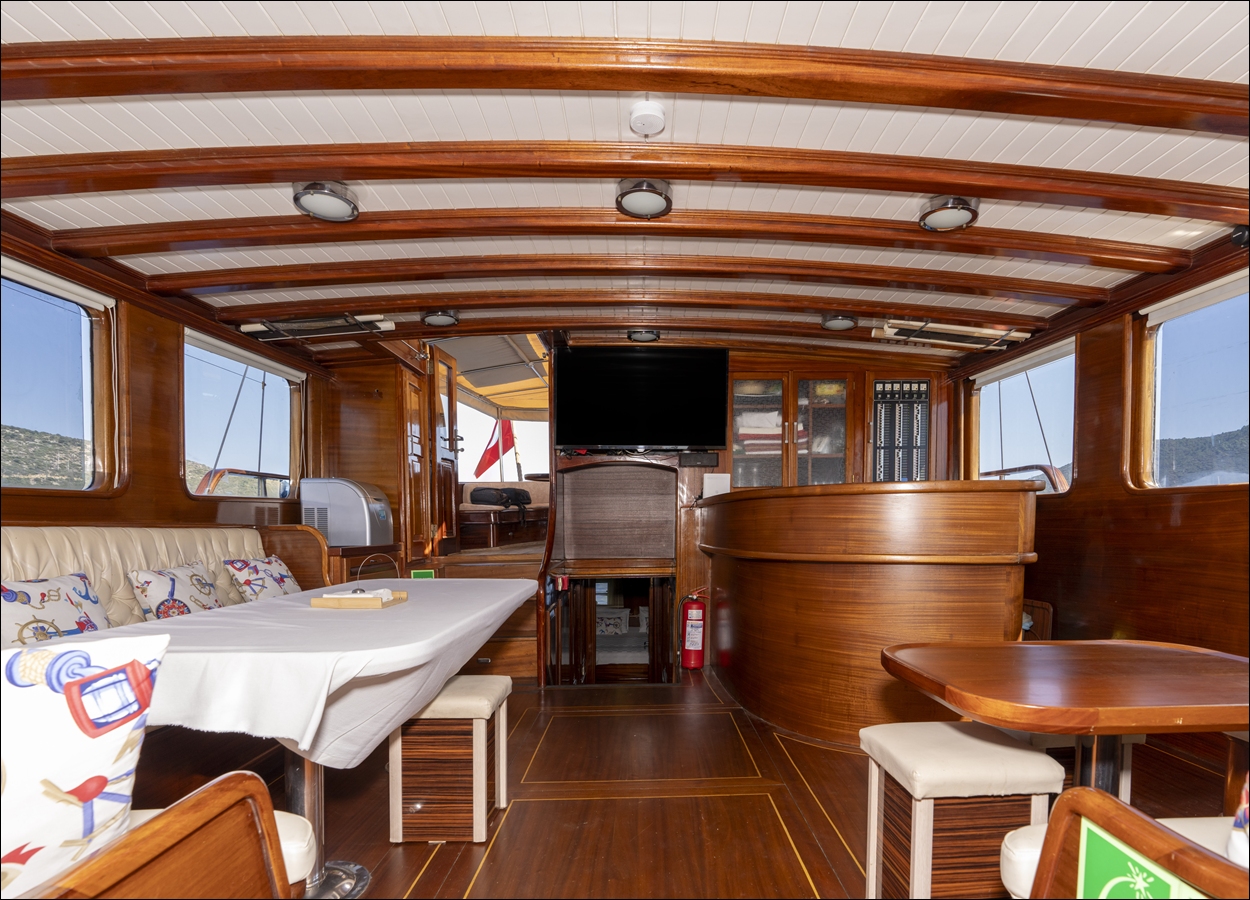 FURKAN III -DORİS ( LUX YACHT)